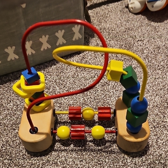 Melissa & Doug Other - Melissa & Doug Learning Bead Maze Toy